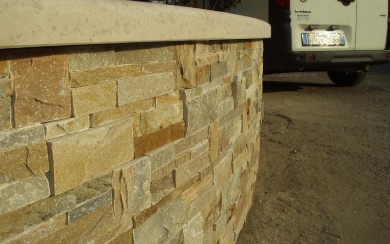 stone wall covering quarzite squared