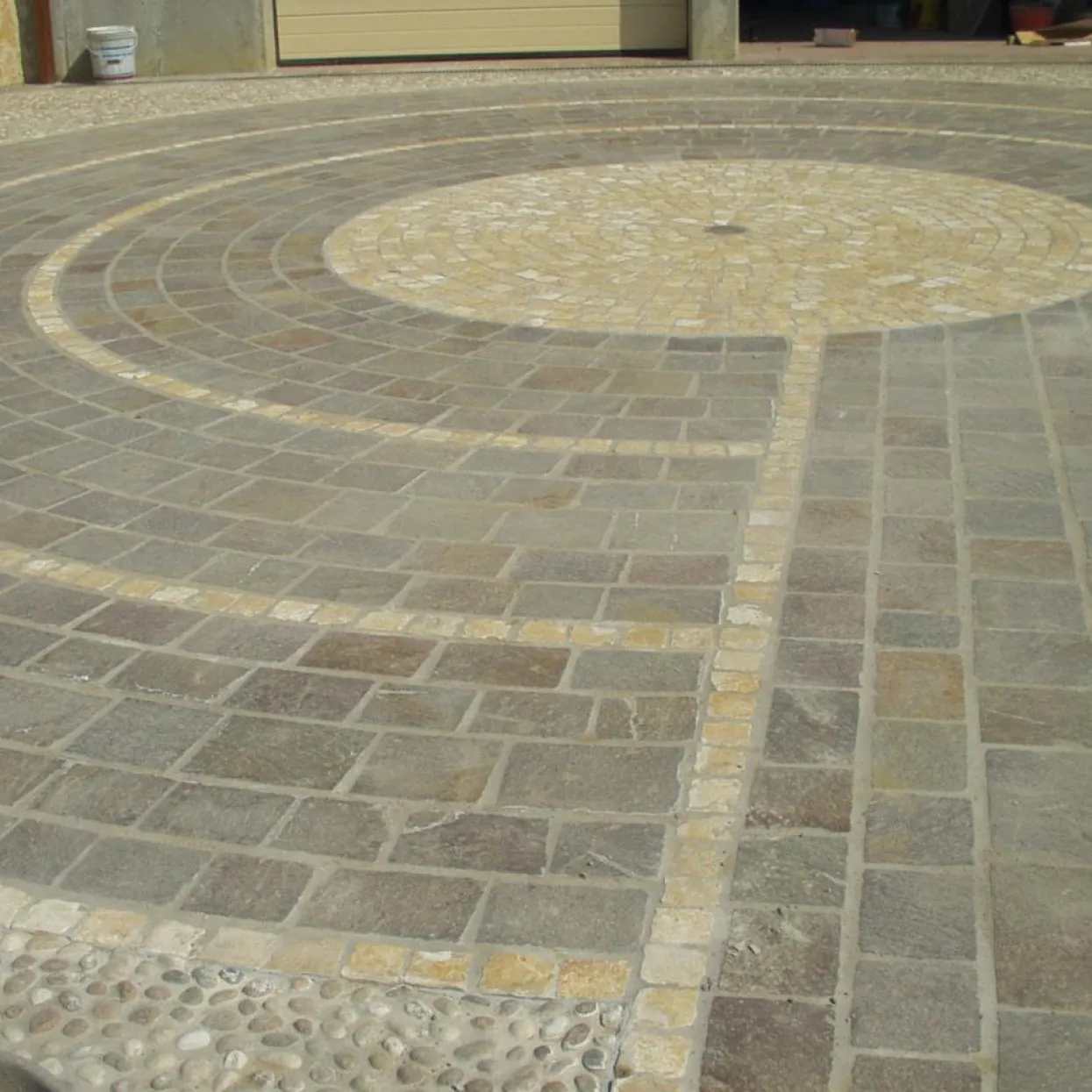 pavimento esterno giardino pavimentazione porfido trani Vicenza Verona