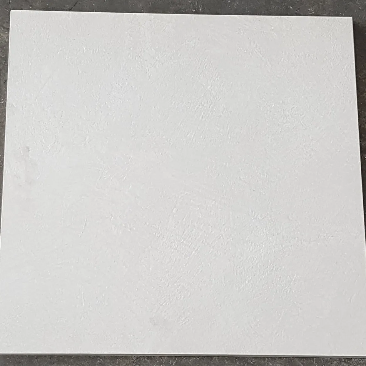 gres porcellanato da 2 cm