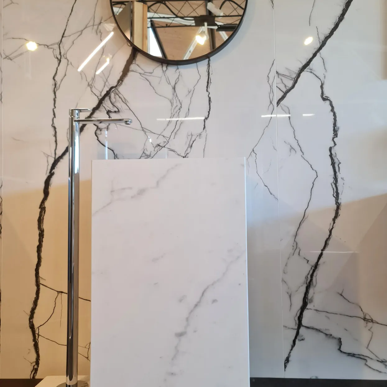 lavabo freestanding in gres effetto marmo prezzi bassi Vicenza