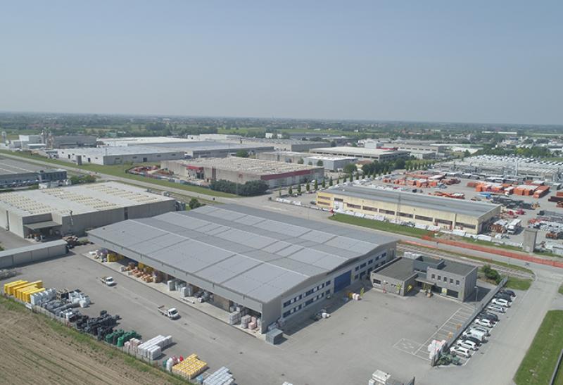 Il grande magazzino logistico mecstore