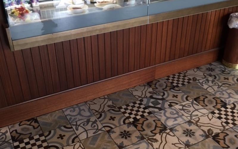 cementine piastrelle per pavimento bar ristorante
