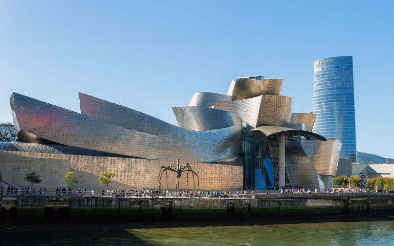 FRANK GEHRY, ARCHITETTO, BILBAO