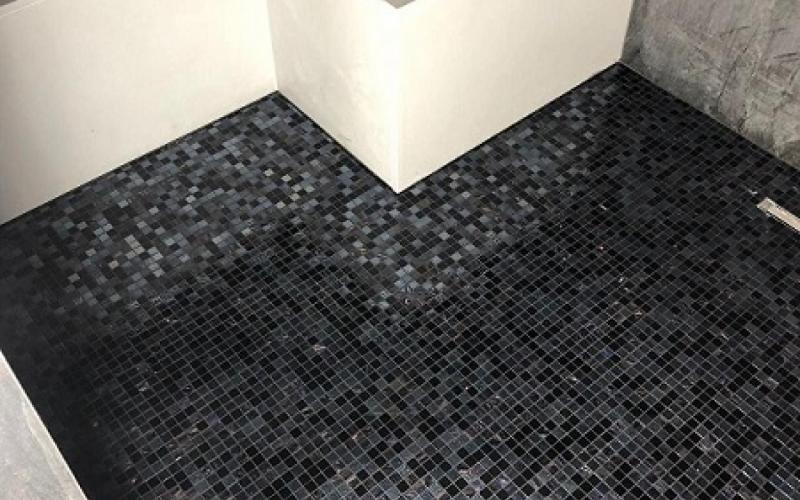 black mosaic bathroom covering Vicenza