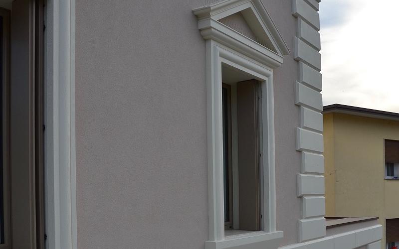 cornici finestre stile neoclassico Vicenza