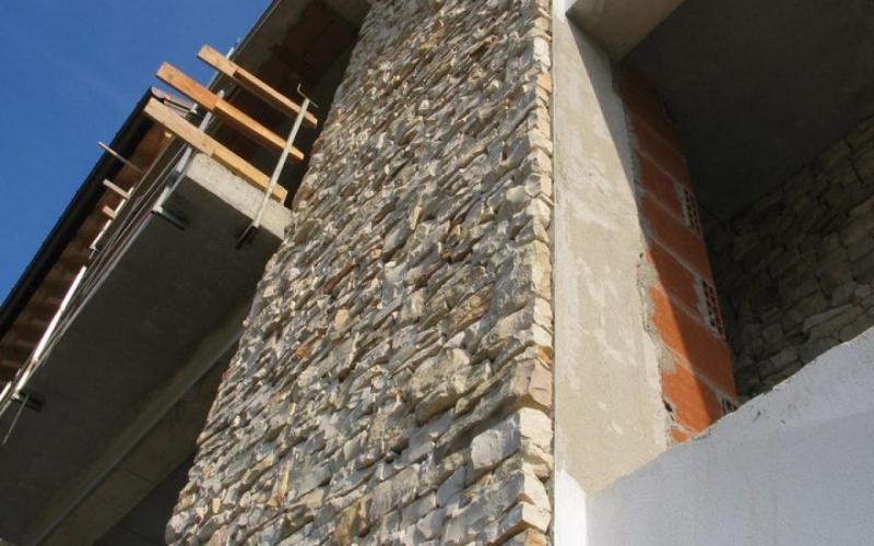 rivestimento casa sasso pietra ristrutturazione Verona Vicenza
