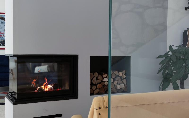 Modern three-sided fireplace Vicenza