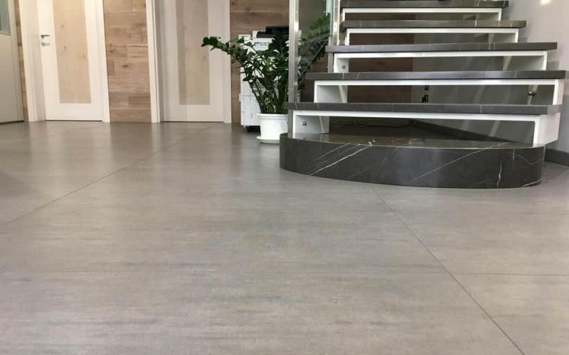 gres porcellanato piastrelle pavimenti per uffici a Chiampo (Vicenza)