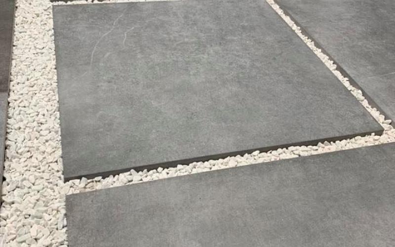 Piastrelle in grès spessore 2 centimetri per pavimenti esterni