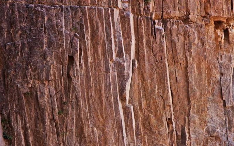porphyry layers in a Trentino quarry