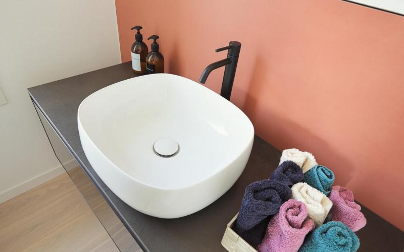 Mobiletto per bagno piccolo e moderno Verona