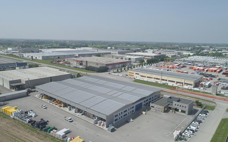 Il grande magazzino logistico mecstore