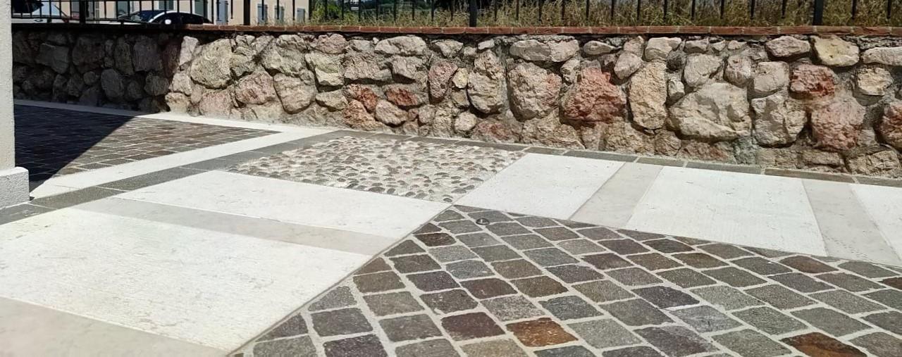 Piastrelle per pavimenti esterni  Fratelli Pellizzari, Vicenza e