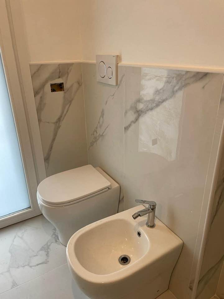 Rivestimento bagno ad altezza sbagliata