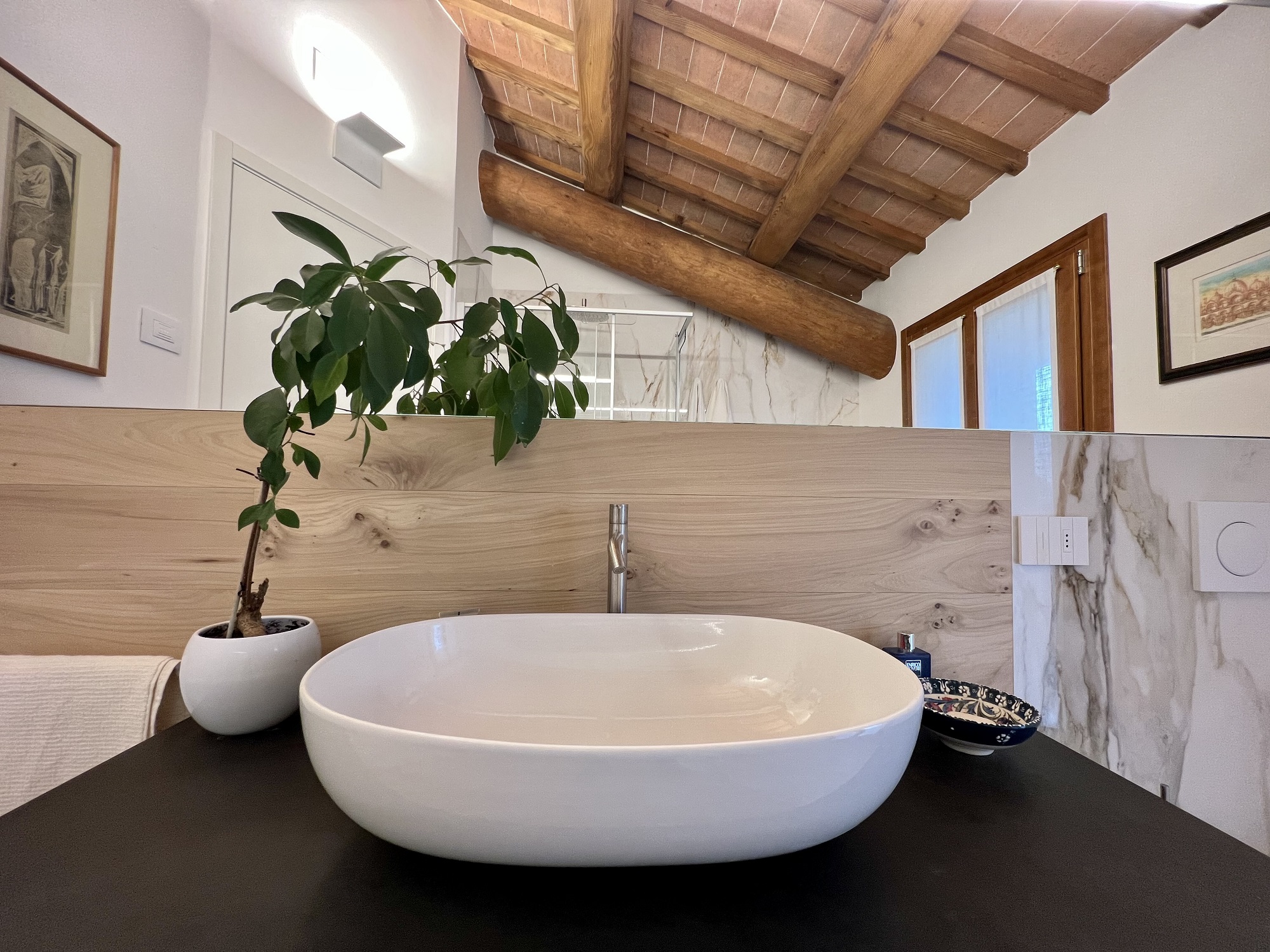 bagno pavimenti arredi