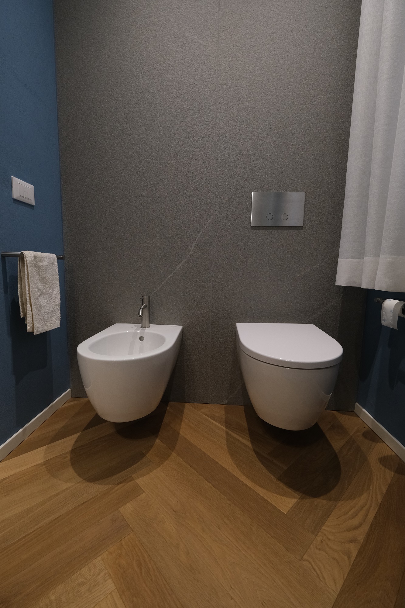 arredamento bagno gres e legno