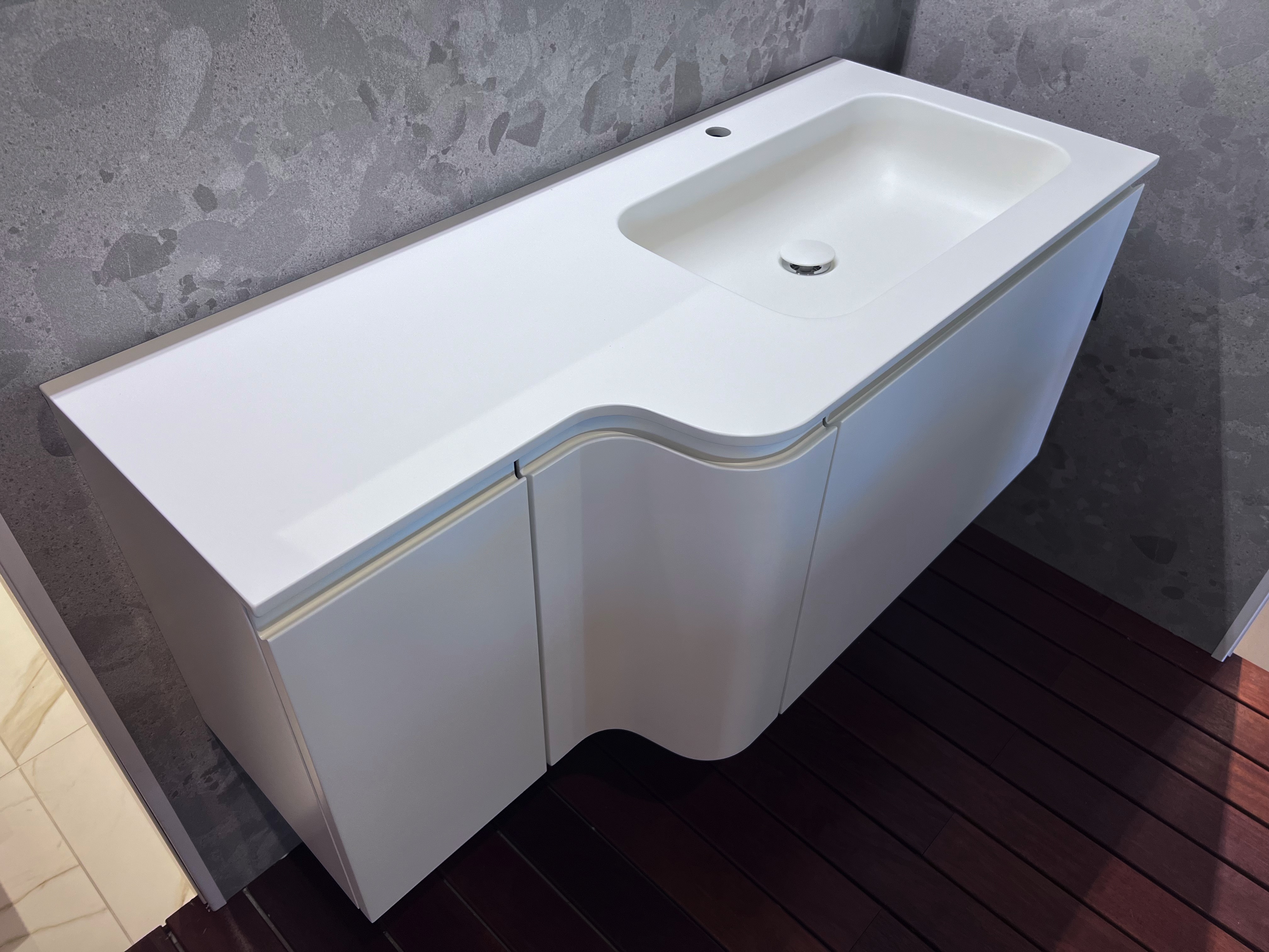mobile bagno sospeso bianco lavabo integrato