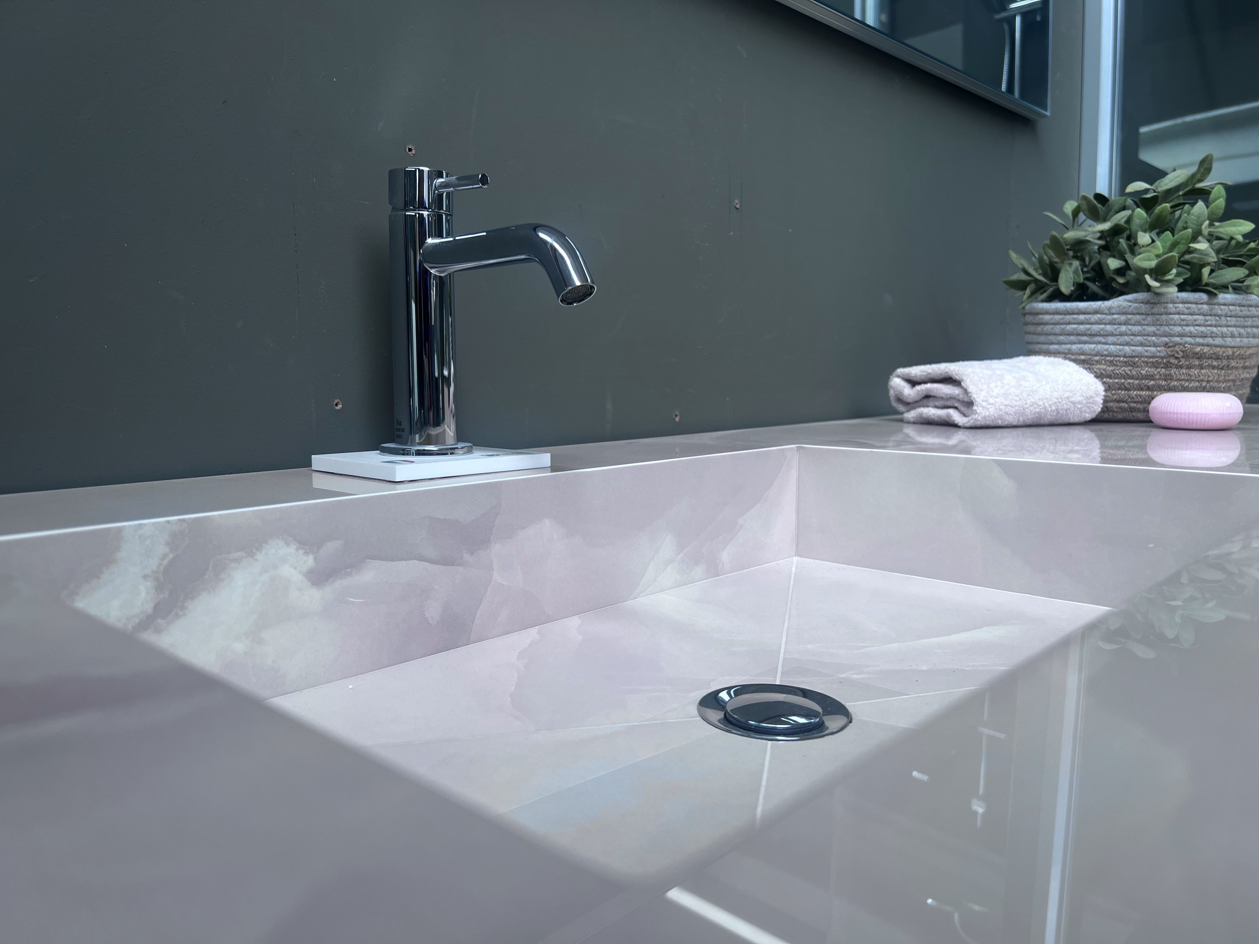 mobile bagno rosa arbi prezzo outlet