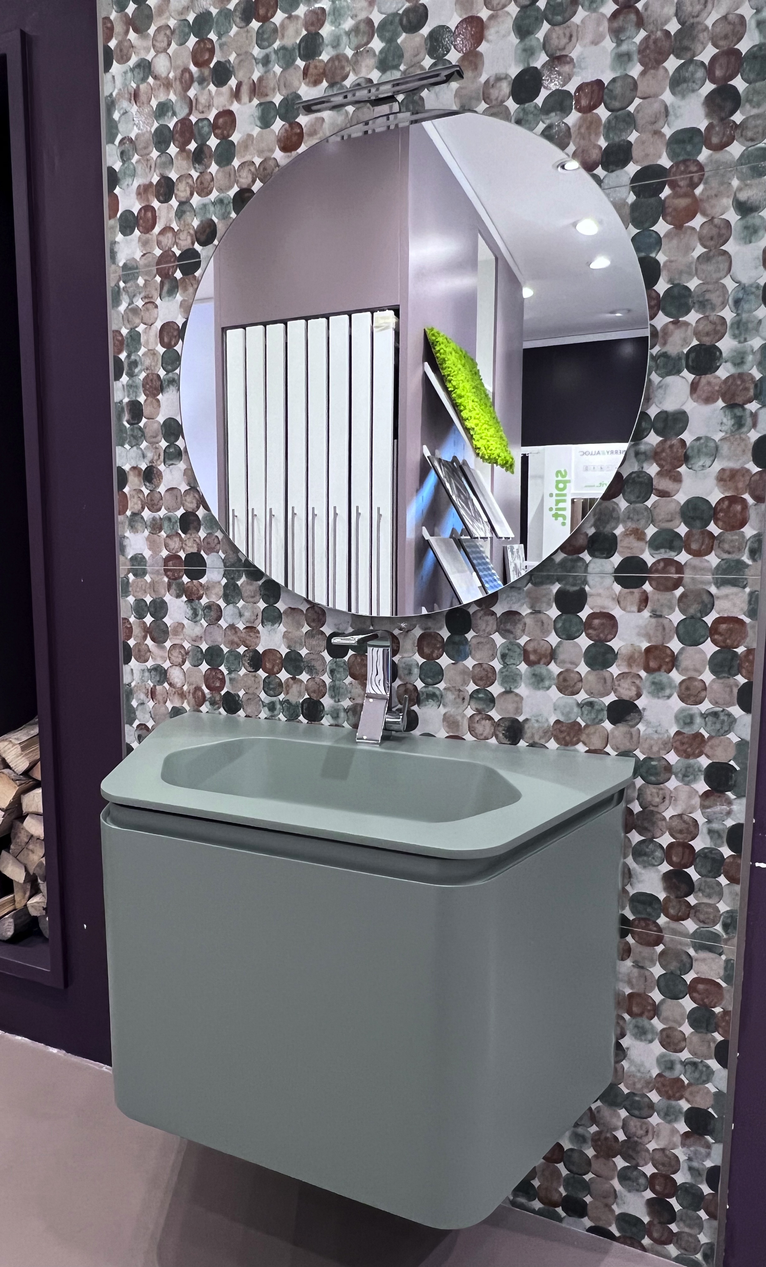 mobile bagno verde sospeso sagomato prezzo