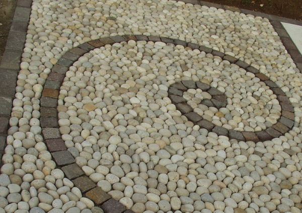 decoro esterno acciottolato giardino a Vicenza Verona