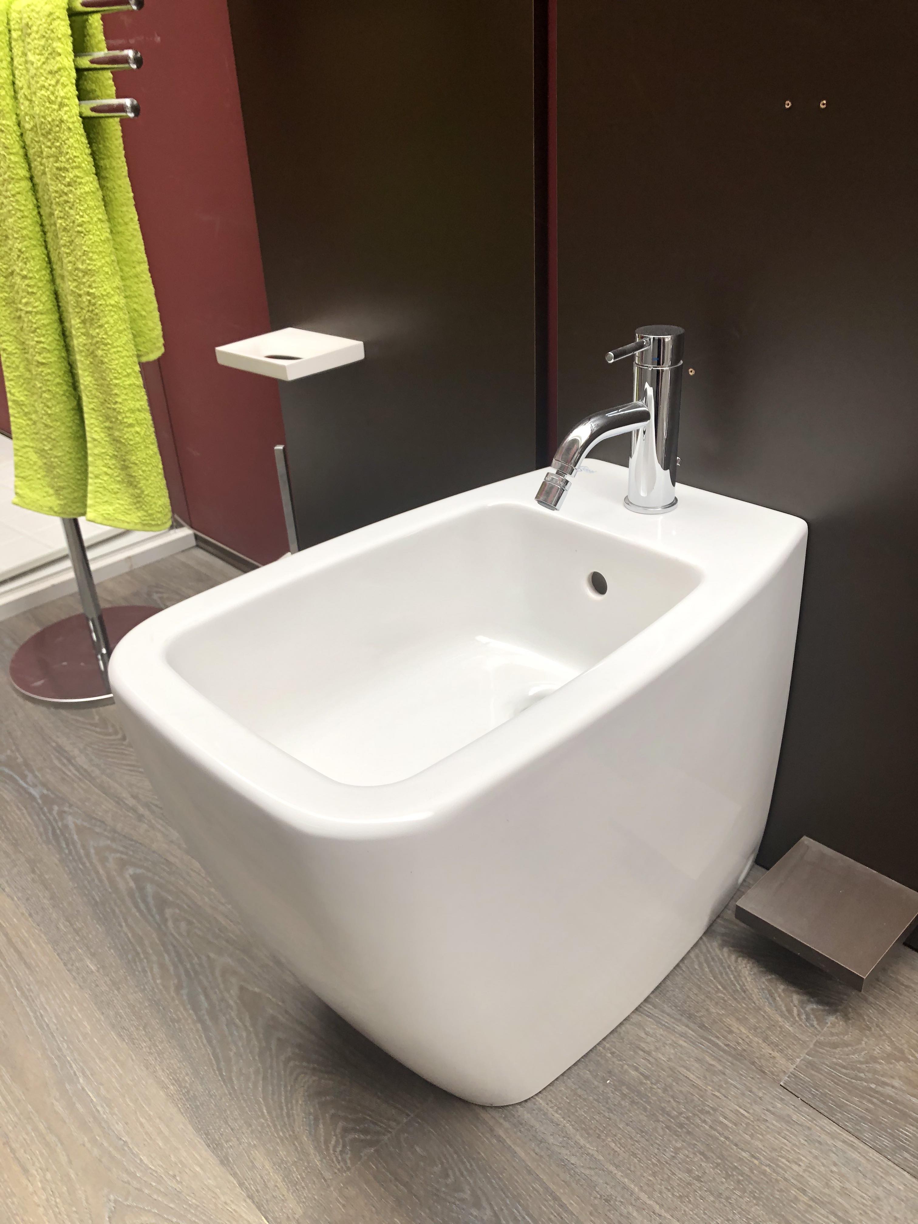 Bidet a pavimento Ideal Standard Pellizzari arredobagno