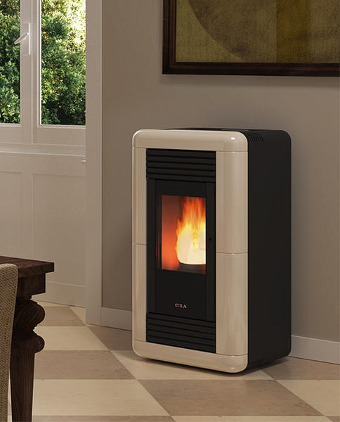 Cola mod. Medea stufa a pellet 12,4 kw € 1.850,00 i.c.