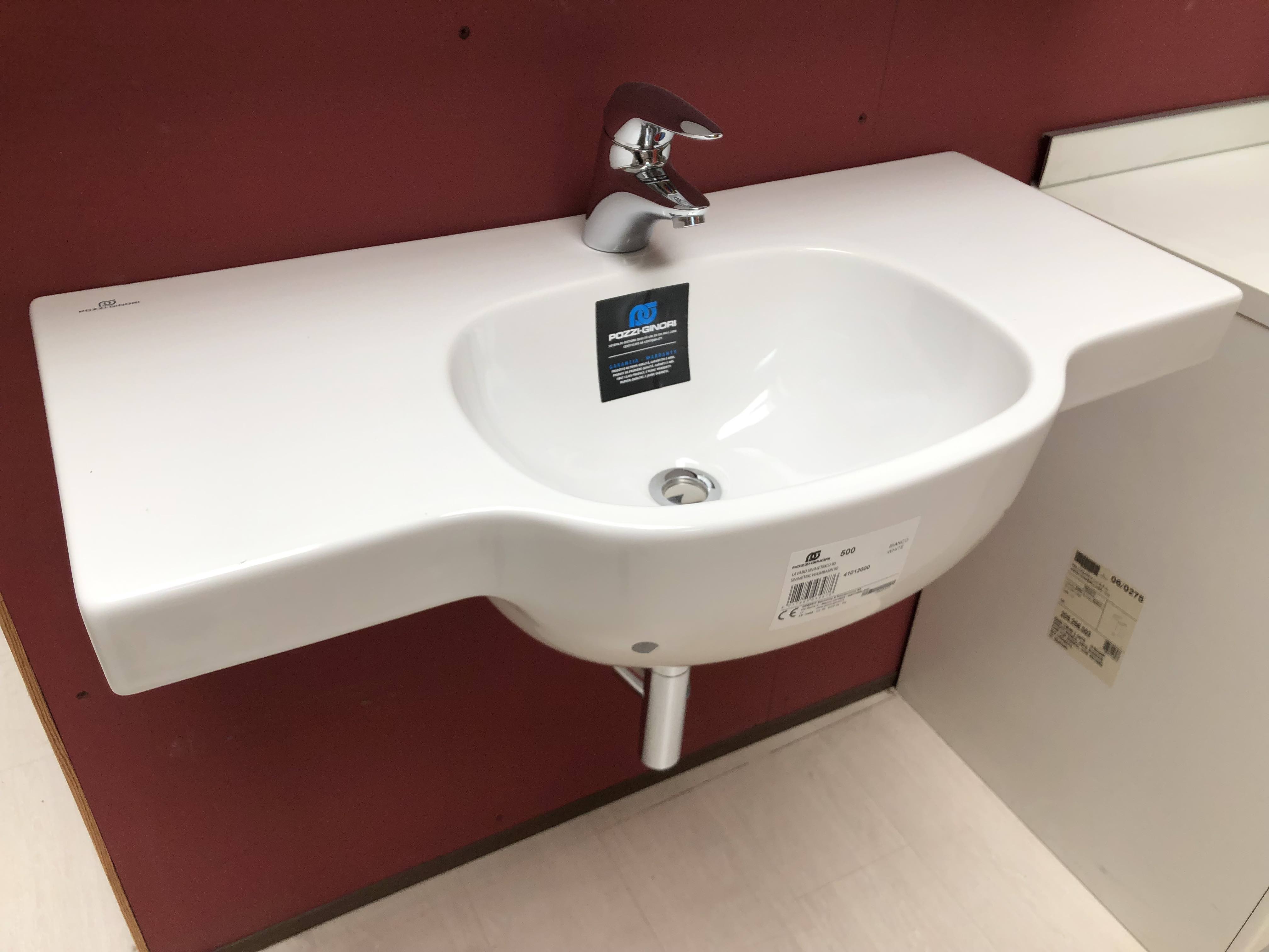 Lavabo in ceramica Pozzi Ginori, prezzo outlet Pellizzari Fratelli