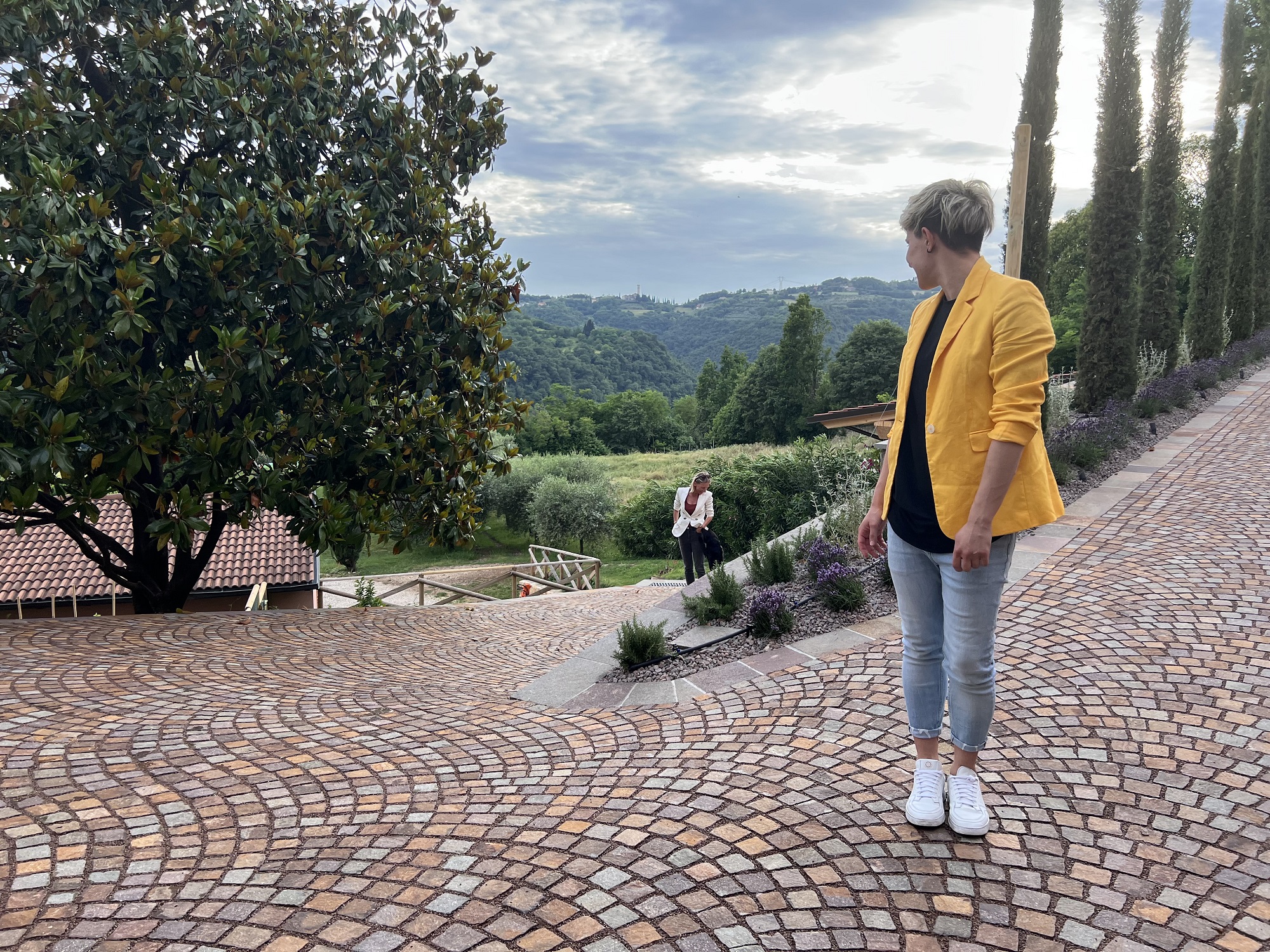 pavimentazione esterna pizzeria al colle sovizzo