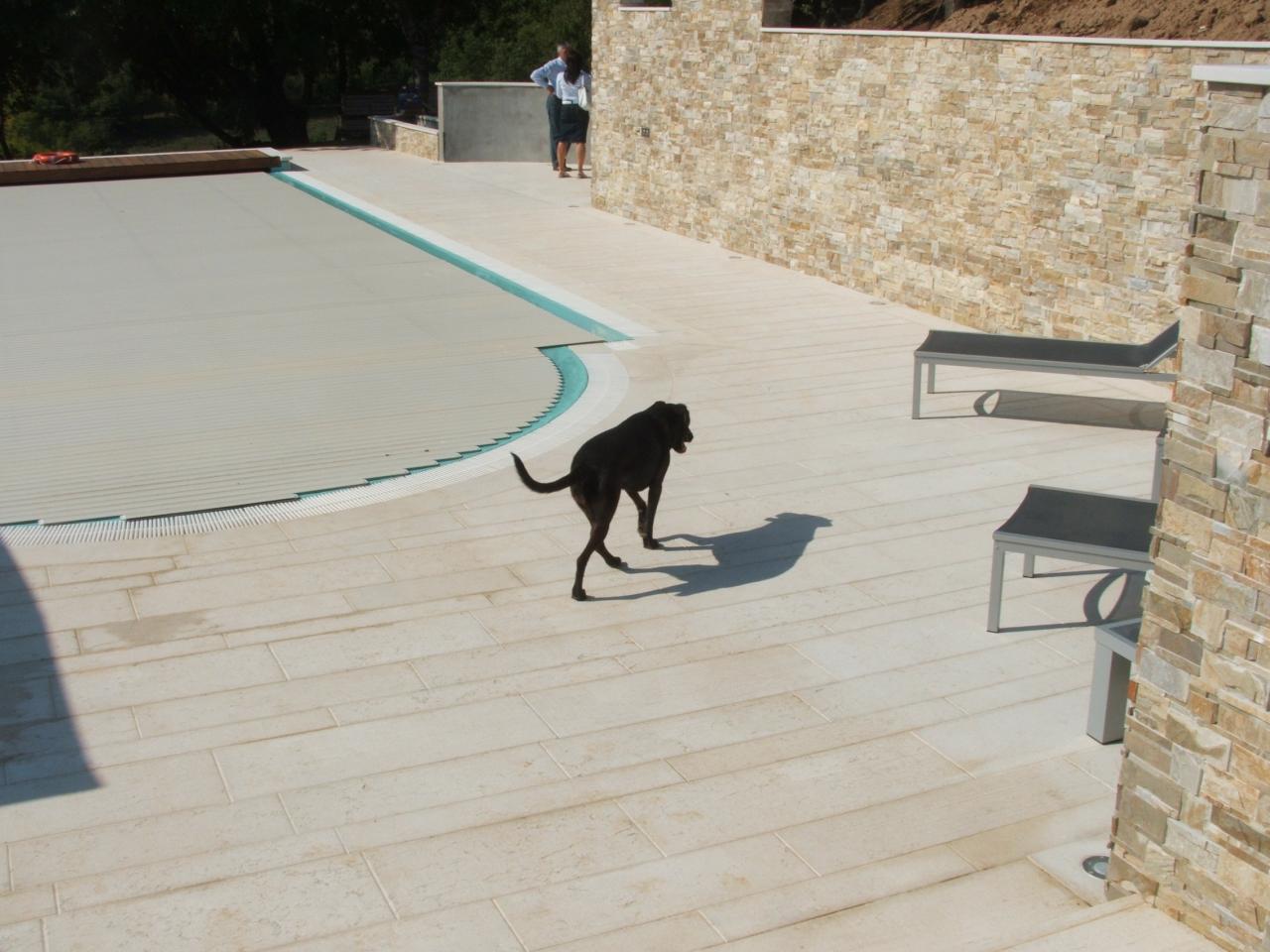 Pavimento pietra per piscina a Lonigo, Vicenza