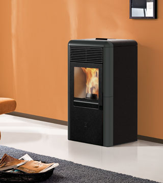 Italiana Camini mod. Point stufa a pellet 7 kw € 1.185,00 i.c