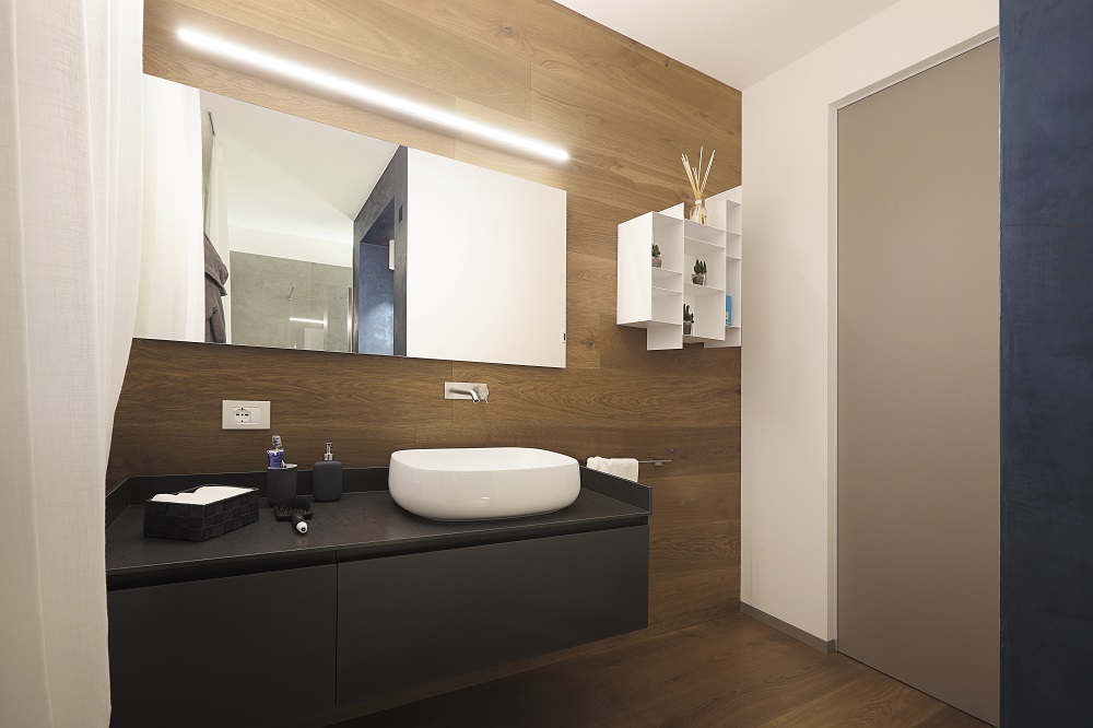 rivestire pareti in legno bagno Vicenza