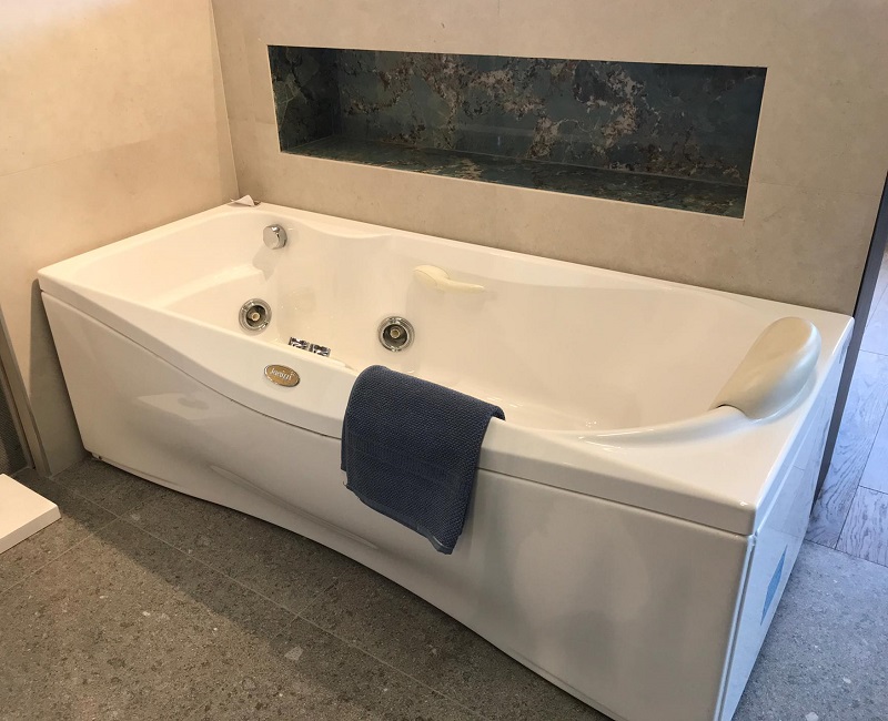 vasca idromassaggio prezzi jacuzzi