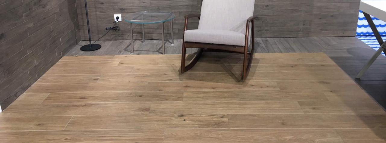 Piastrelle effetto legno rovere