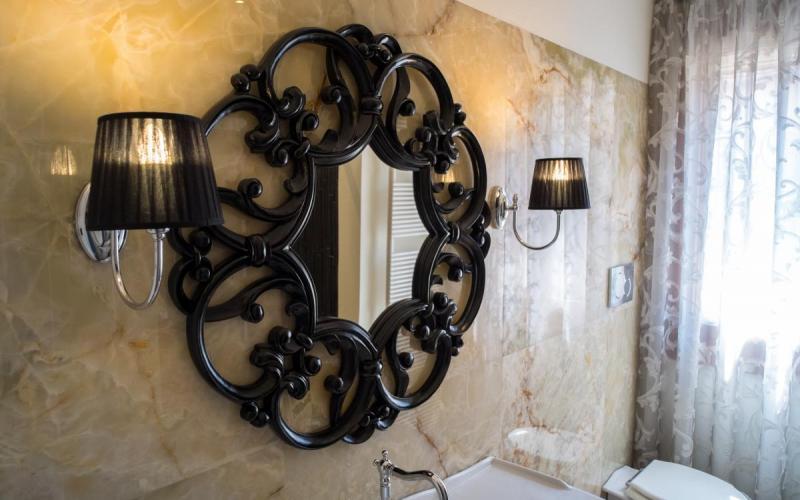 specchio bagno tondo con cornice a Vicenza